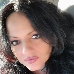 Meet your Posher, Diana